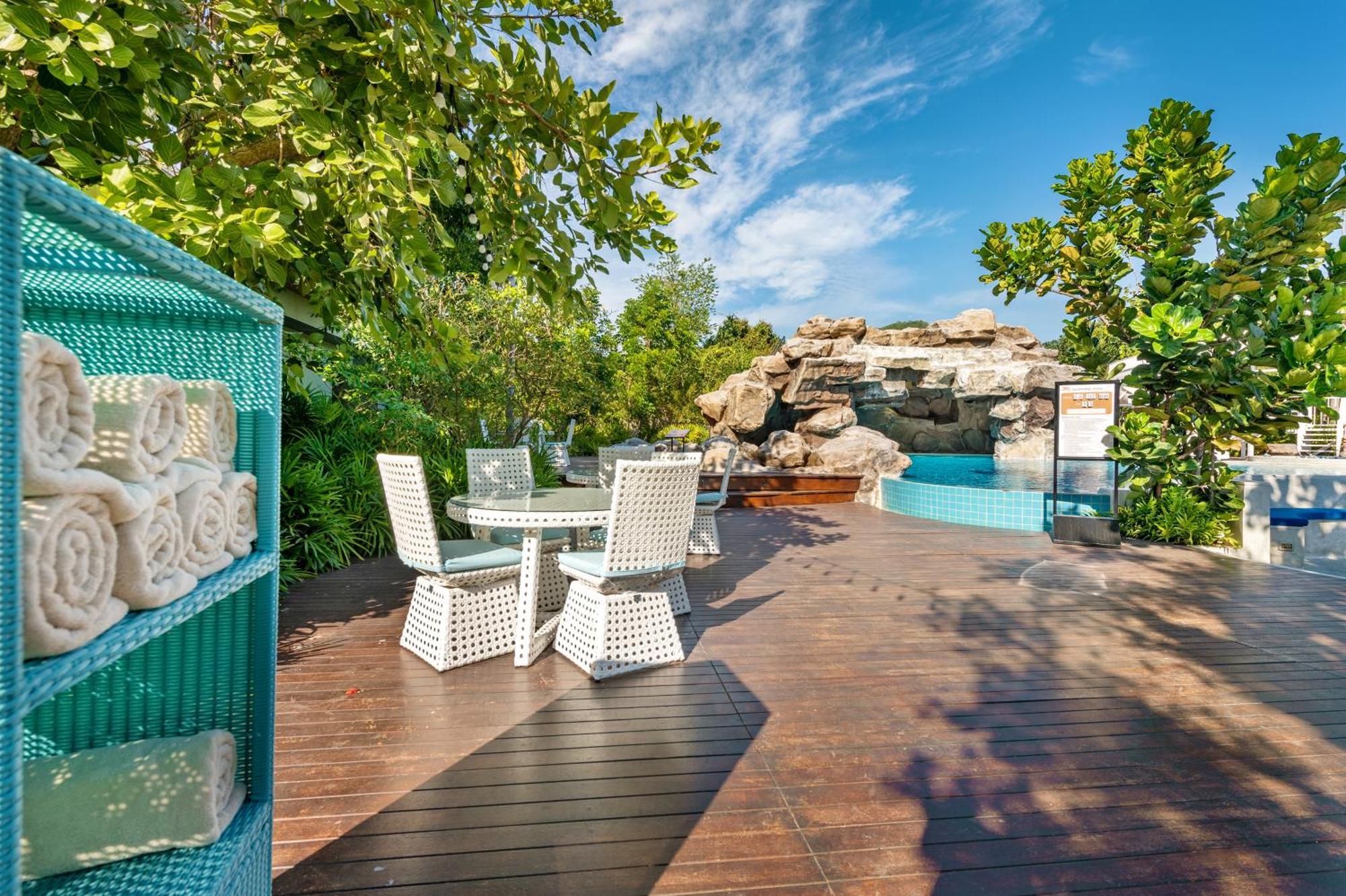 Phukalini Luxury Pool Villa & Onsen HHQ Eksteriør billede